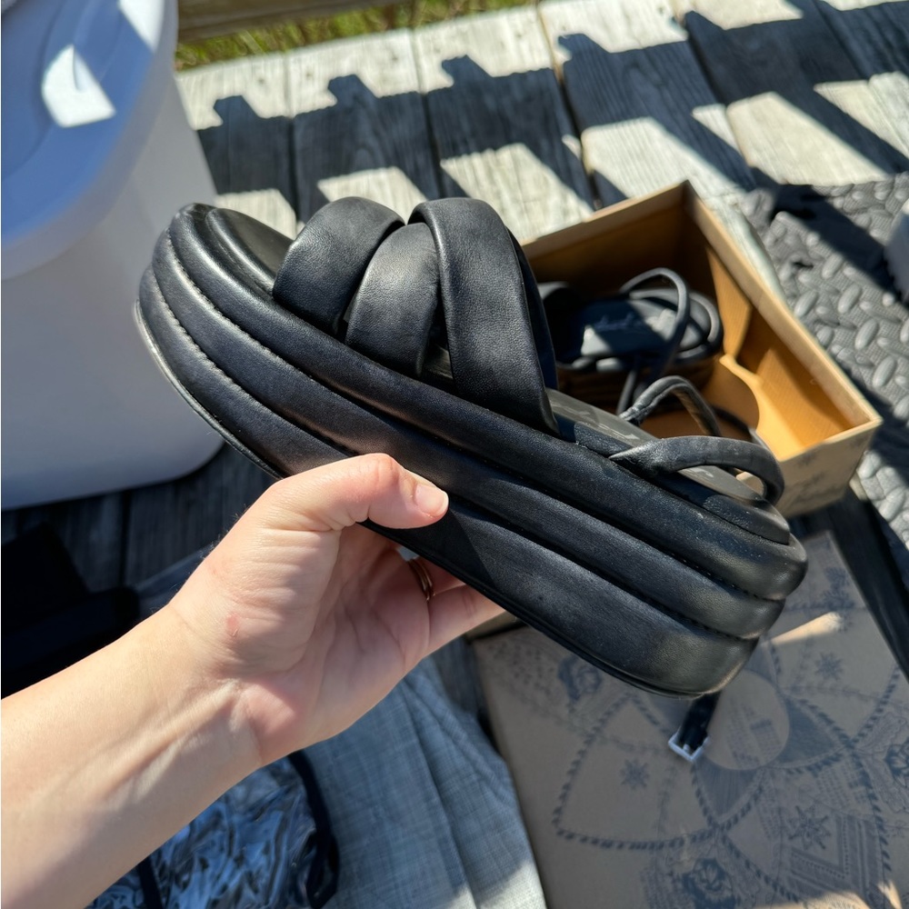 NWT Free People Chunky Sandals